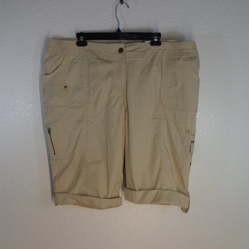 NEW CHICO’S 4.5 Cool Cotton Utility Shorts Kahki Bermuda Cargo NWT
